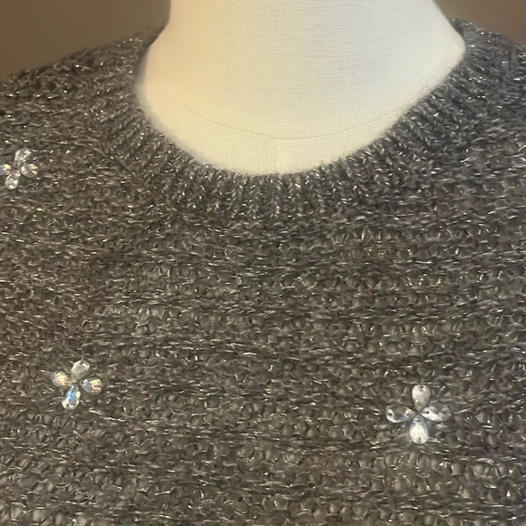 Hollister Jewel Sweater - Picture 3 of 16